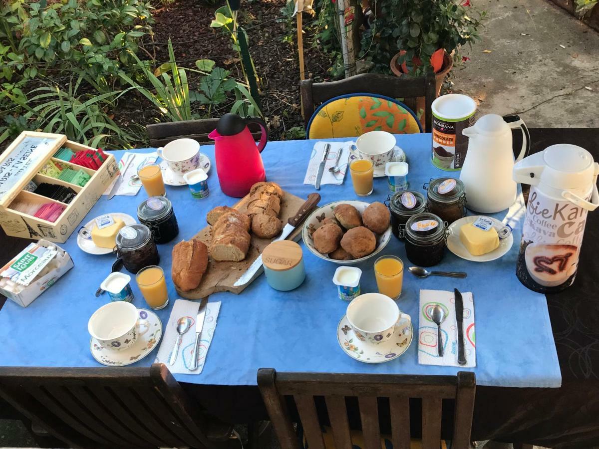 Violette Séjour chez l'habitant *